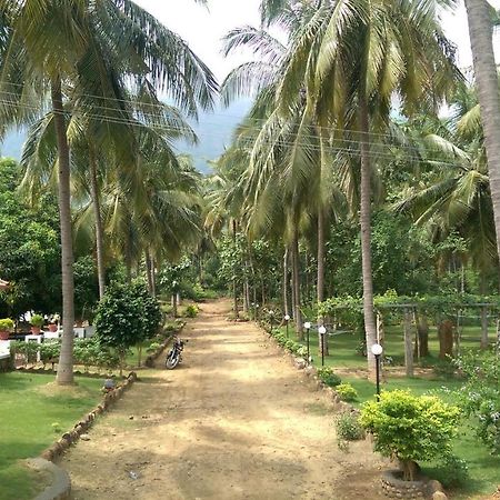 Mango Village Farm House Nelliyampathy Exterior photo